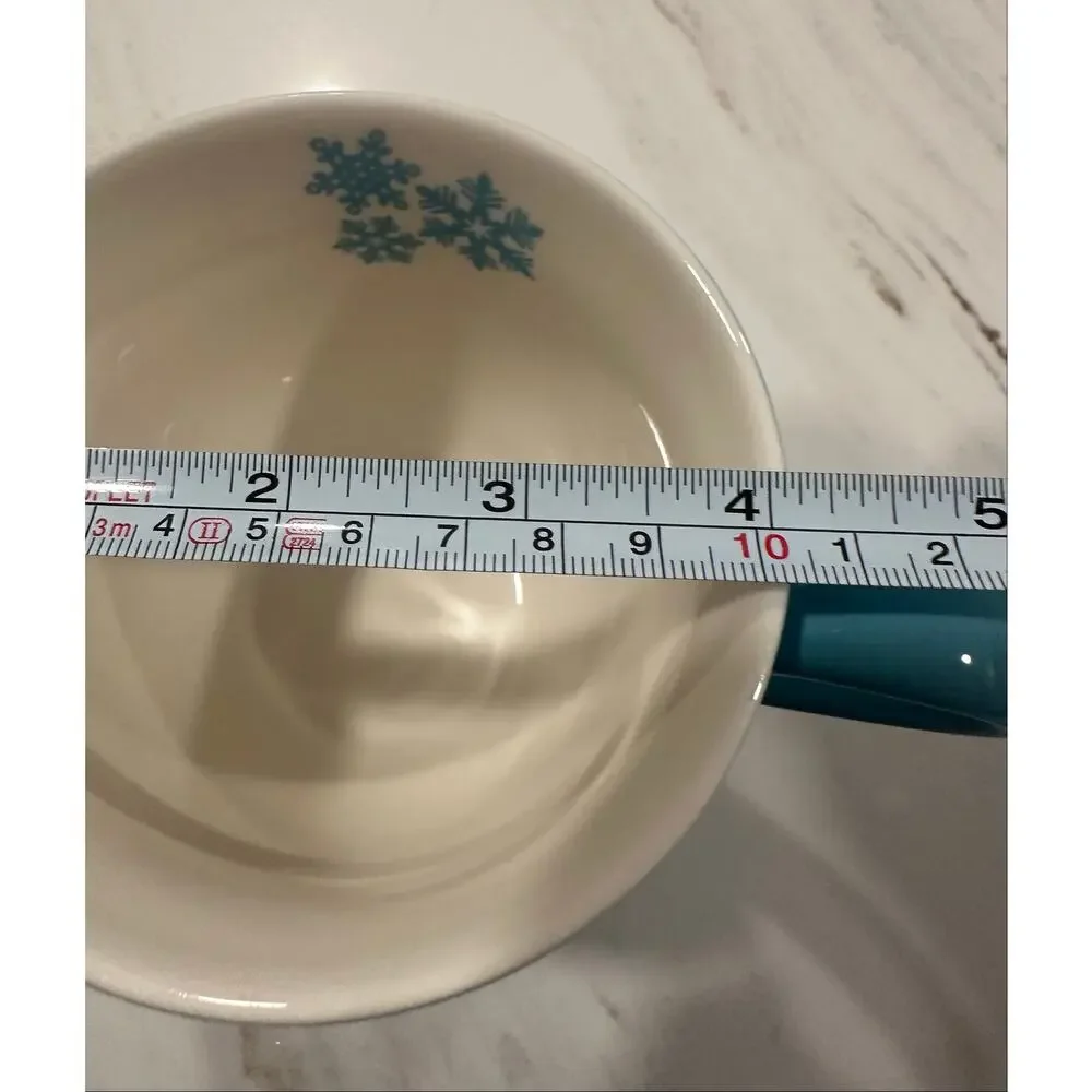 Starbucks Holiday 2007 Blue Snowflake Mug 16 oz 473 mL Winter Christmas